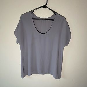 Women’s Lush Gray Short Sleeve Blouse size L